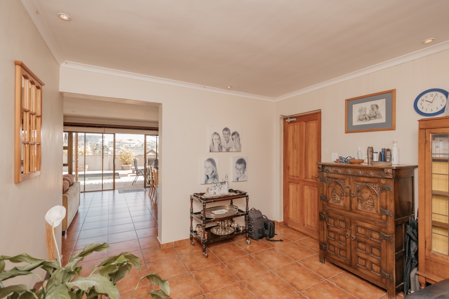 4 Bedroom Property for Sale in Welgedacht Western Cape